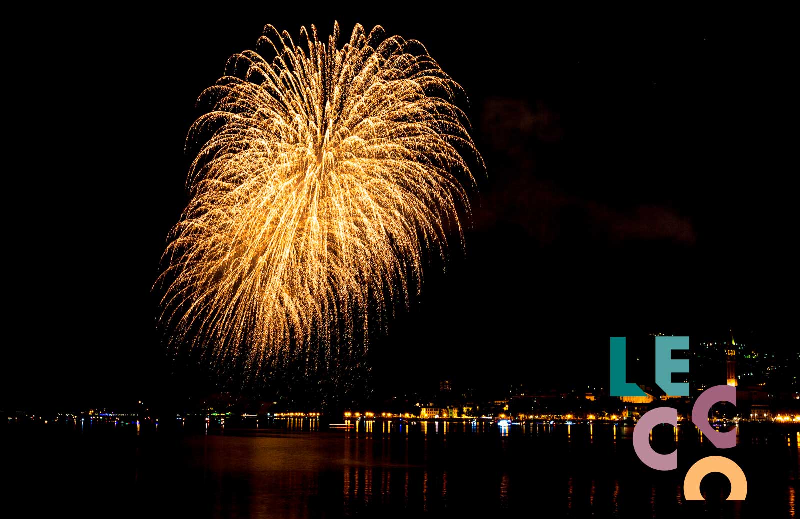 LECCO - NOTTURNA I FUOCHI D'ARTIFICIO 10PM:10:40PM