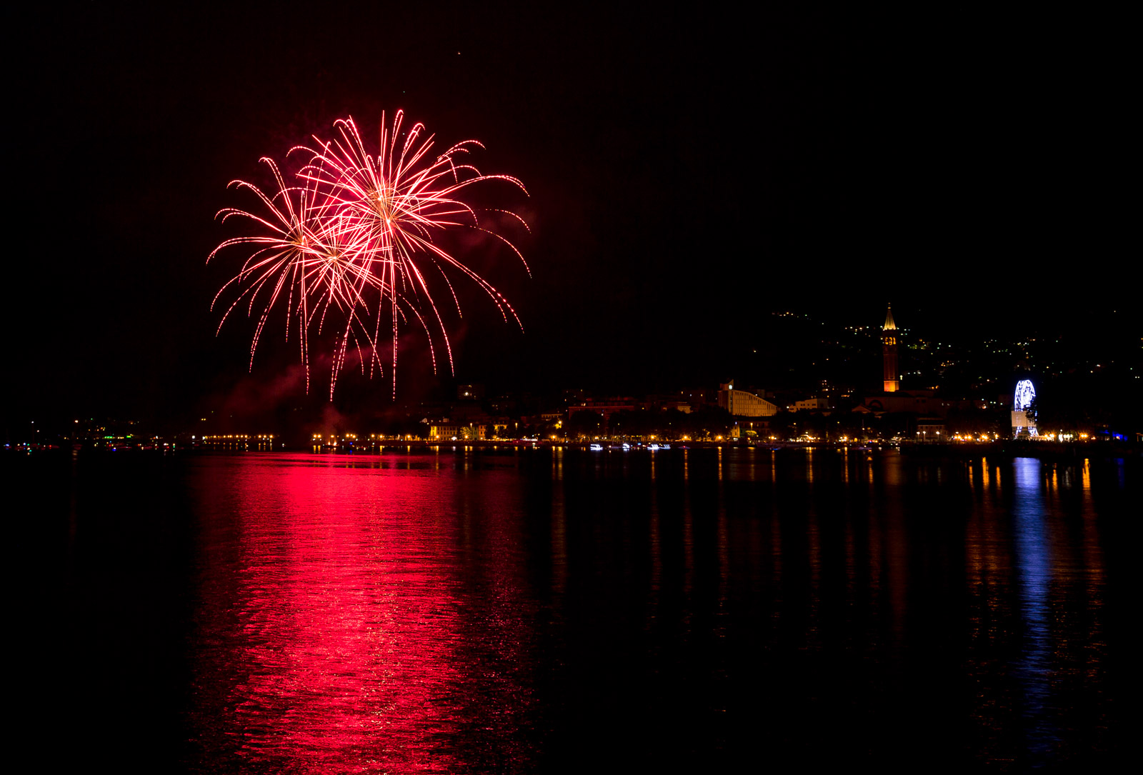 LECCO - NOTTURNA I FUOCHI D'ARTIFICIO 10PM:10:40PM