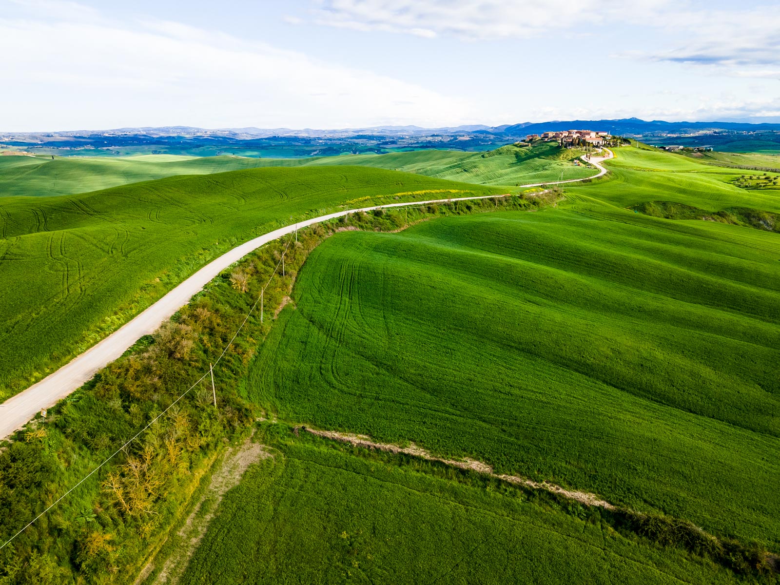 Crete Senesi ON THE ROAD